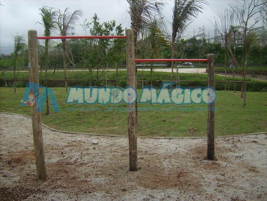 Barra Fixa Dupla de Eucalipto | Playgrounds e Brinquedos