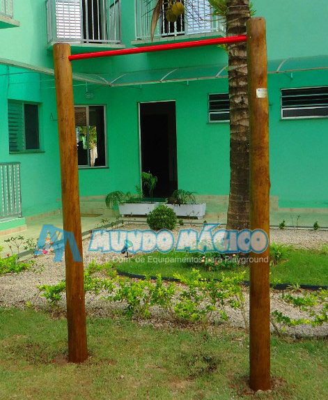 Barra Fixa de Eucalipto | Playgrounds e Brinquedos