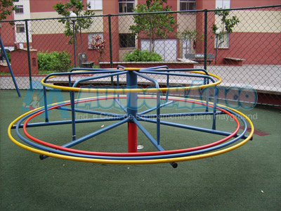 Brinquedo Gira Gira de Ferro